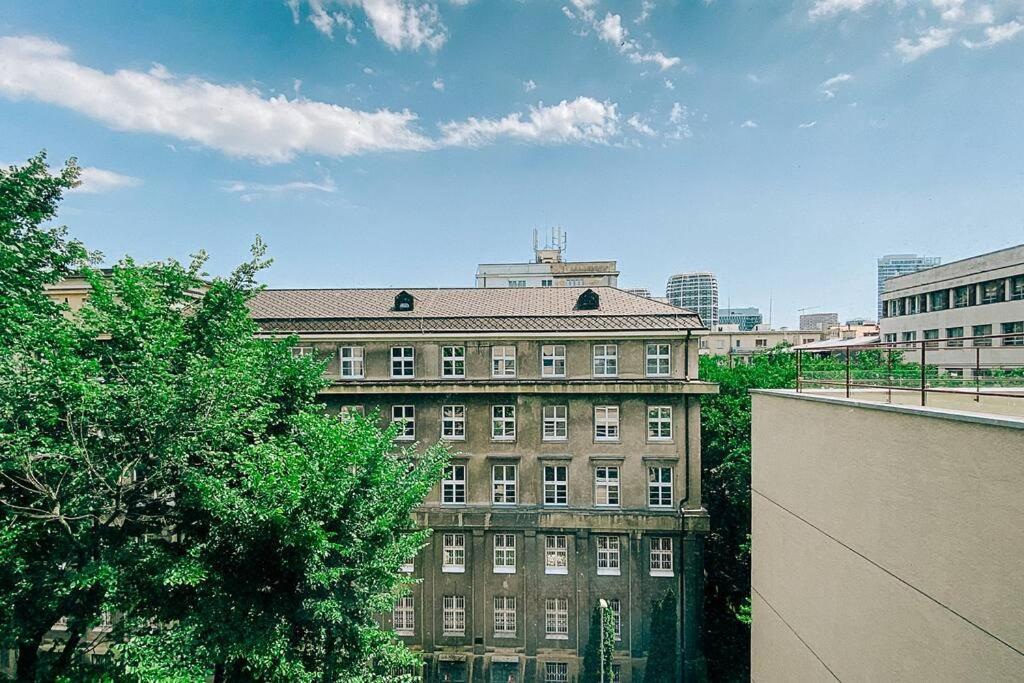 New Studio In Quiet Part Of The City Center ブラチスラヴァ エクステリア 写真